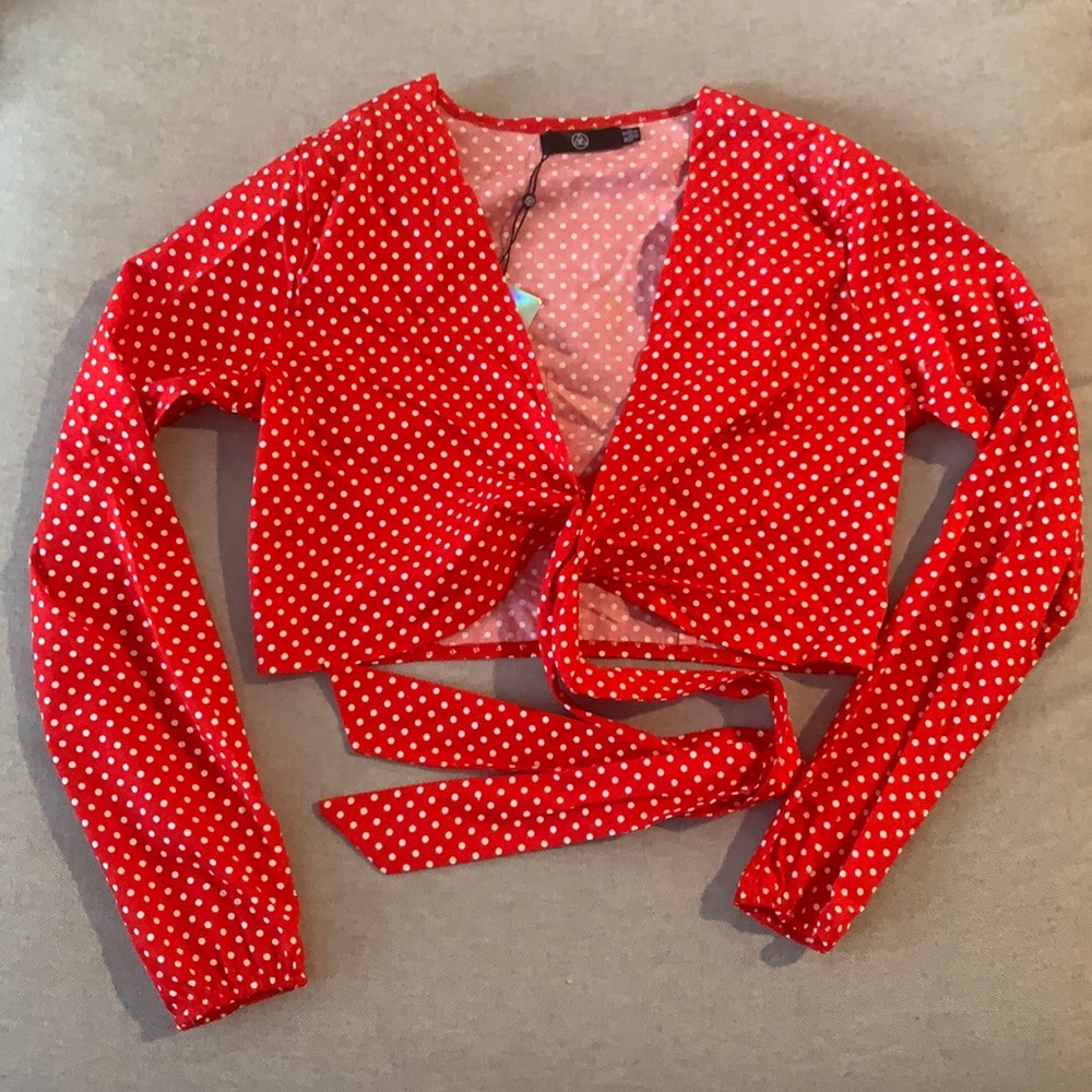 Red front tie crop top